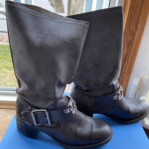 Simply Vera Vera Wang Boots - Sz 7.5